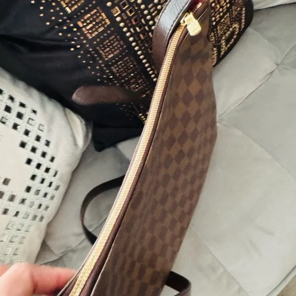 Authentjc Louis Vuitton Bloombury - Picture 9 of 13